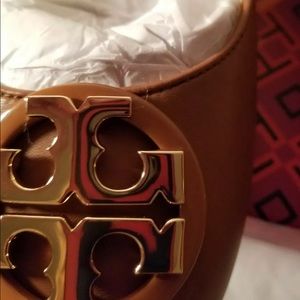 Tory Burch pump shoes